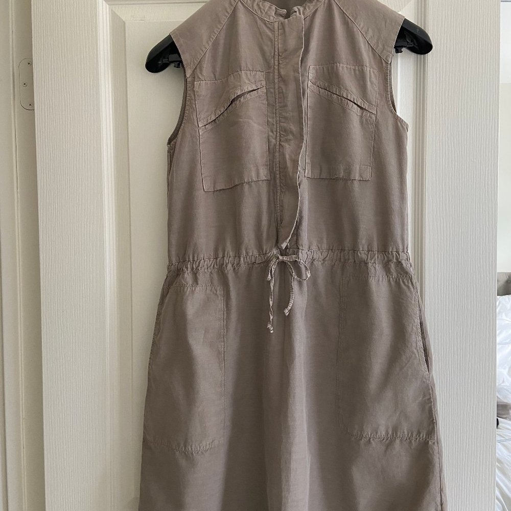 Short dress